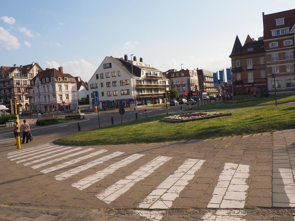 Appartement Sur La Digue - De Haan - Le Coq - Silver Beach D2 Exterior foto