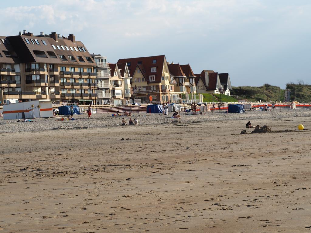 Appartement Sur La Digue - De Haan - Le Coq - Silver Beach D2 Exterior foto