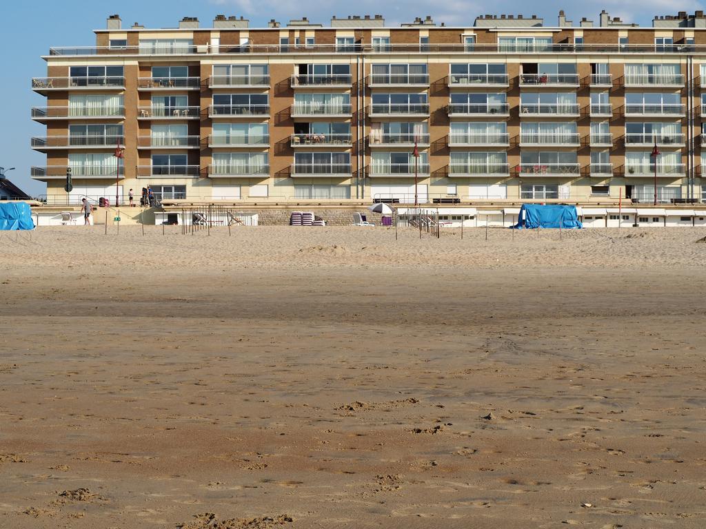 Appartement Sur La Digue - De Haan - Le Coq - Silver Beach D2 Exterior foto